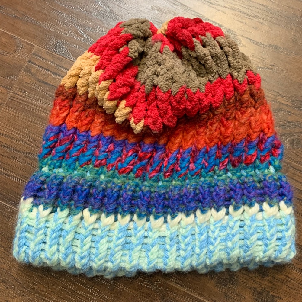 Very Soft Knit Toboggan OS - Picture 9 of 9